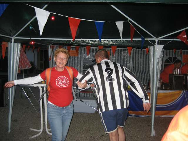 6KAMP 2006 Dorpshuis Vierhouten (Oranje/ijsvereniging)